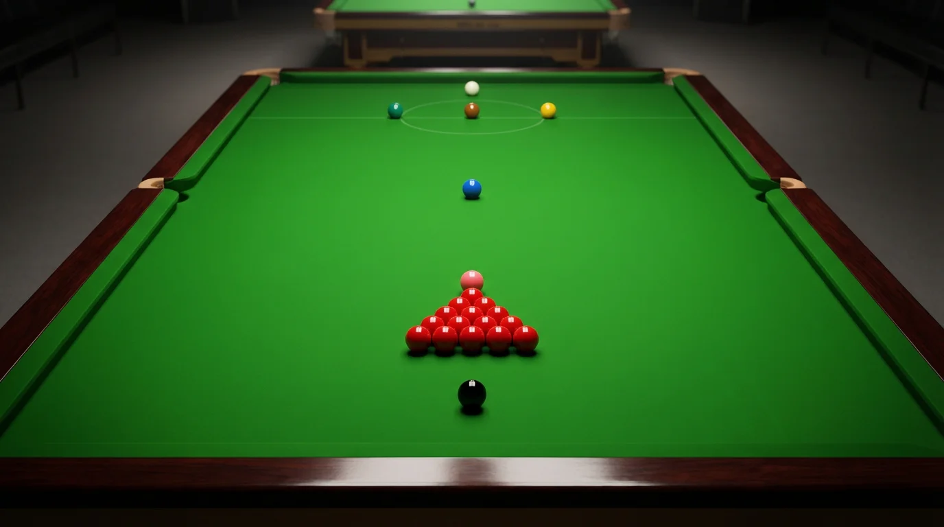 Table de snooker vue en plongée avec les billes colorées alignées sur le tapis vert